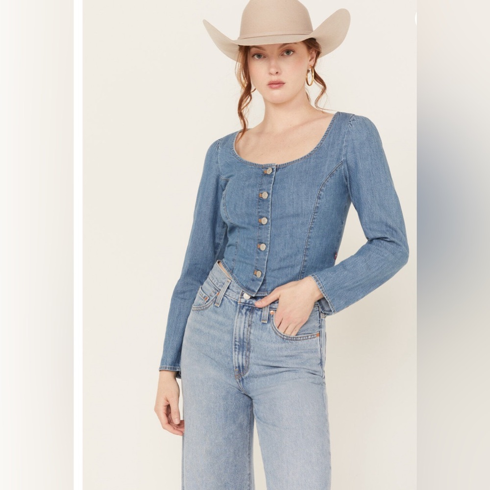 NWT Levi’s Women’s Daryn Corset Long Sleeve Denim Shirt